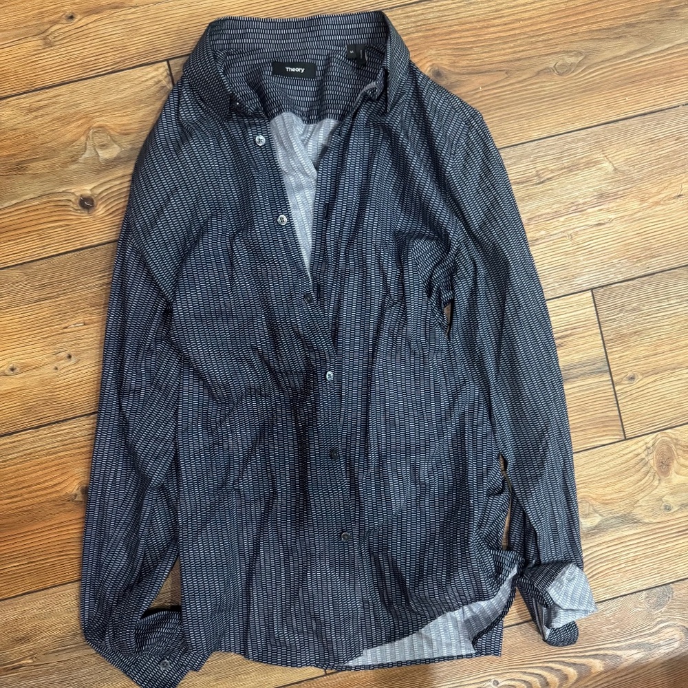 Theory Long-Sleeve Button Up Shirt - M
